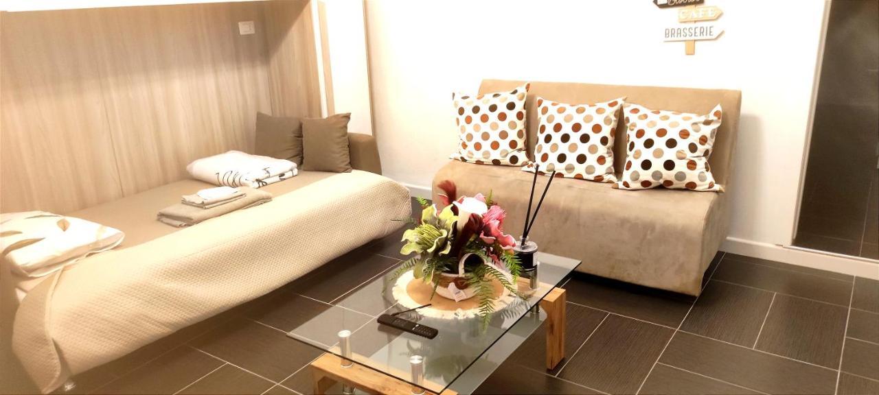Dimora Falcone Apartment *